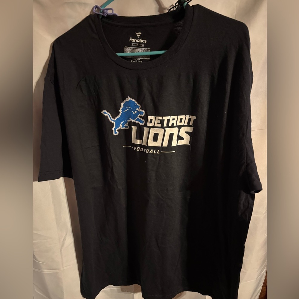 Fanatics Black and Blue Detroit Lions Tee NWOT